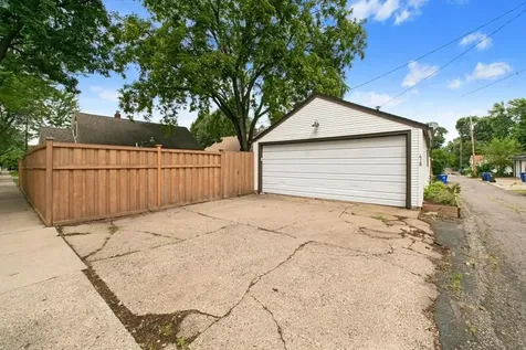 418 Brimhall Street Saint Paul MN 55105
