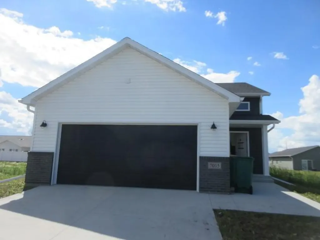 7015 Benji Lane Horace ND 58047