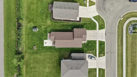 90 6th Street E Horace ND 58047