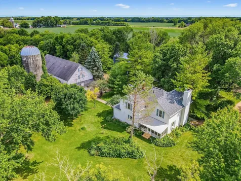 5746 State Highway 25 SE Montrose MN 55363
