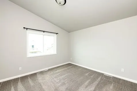 2046 W 11th Street W West Fargo ND 58078