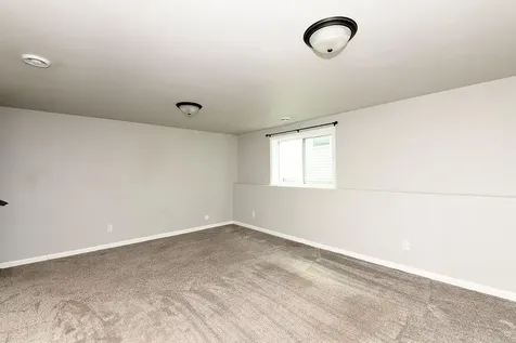 2046 W 11th Street W West Fargo ND 58078
