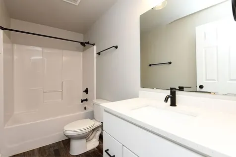 2046 W 11th Street W West Fargo ND 58078