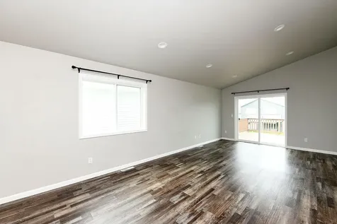 2046 W 11th Street W West Fargo ND 58078