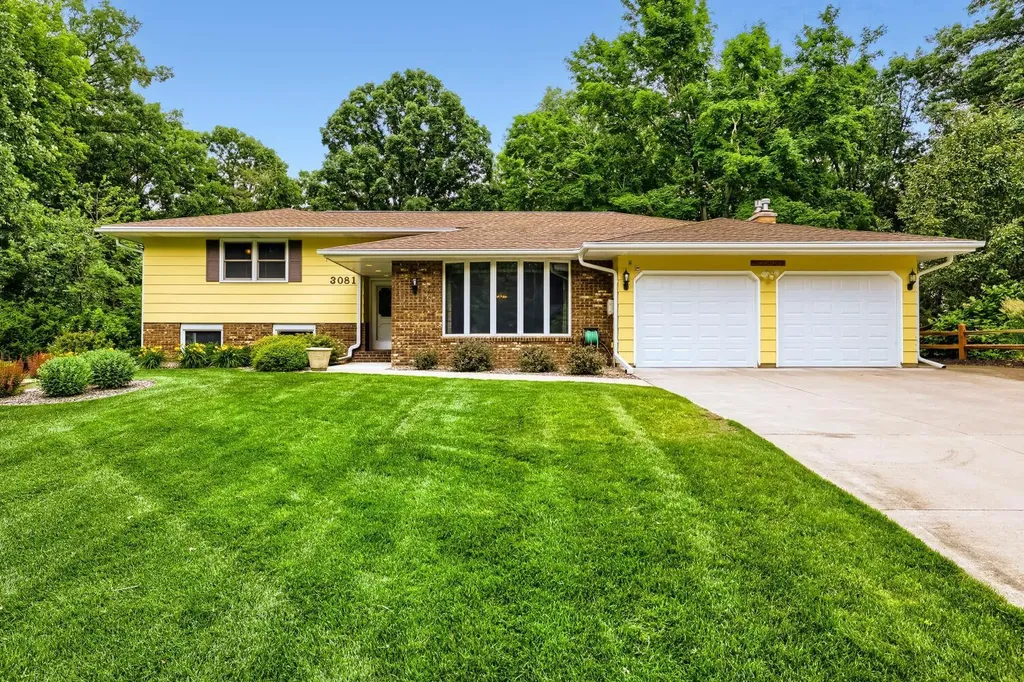 3081 Laverne Court N Lake Elmo MN 55042