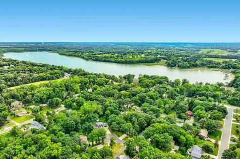 3081 Laverne Court N Lake Elmo MN 55042