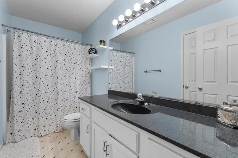 2014 Fox Valley Drive SW Rochester MN 55902