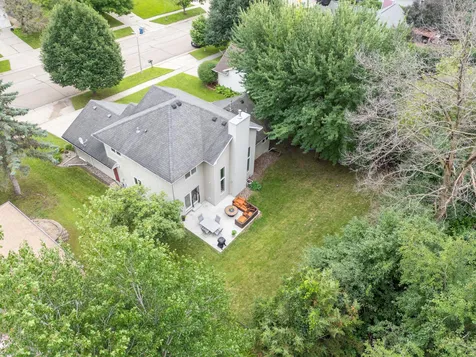 2014 Fox Valley Drive SW Rochester MN 55902