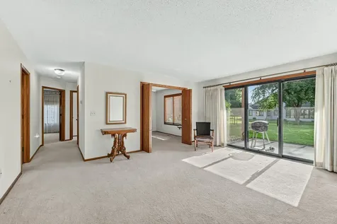 1808 Lakeview Court SW Rochester MN 55902