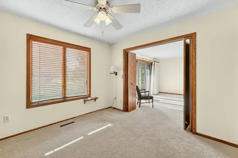 1808 Lakeview Court SW Rochester MN 55902