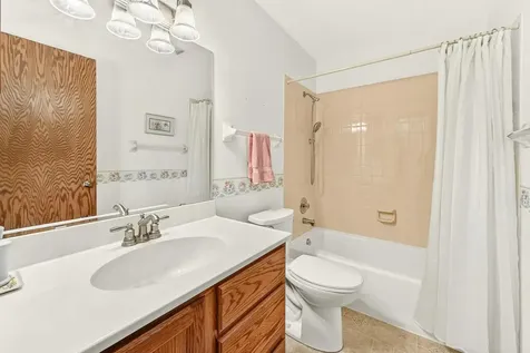 1808 Lakeview Court SW Rochester MN 55902