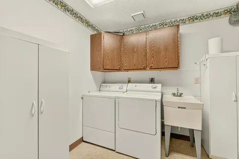 1808 Lakeview Court SW Rochester MN 55902