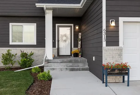 6313 54th Avenue S Fargo ND 58104