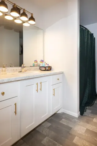 6313 54th Avenue S Fargo ND 58104
