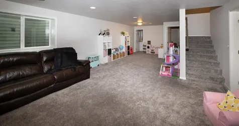 6313 54th Avenue S Fargo ND 58104
