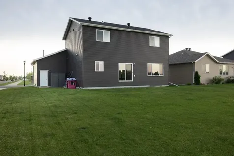 6313 54th Avenue S Fargo ND 58104