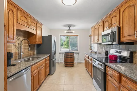 6976 Langford Court Edina MN 55436