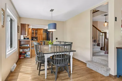 1401 Echo Drive Burnsville MN 55337