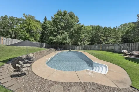 8583 Bower Path Inver Grove Heights MN 55076