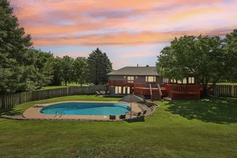 8583 Bower Path Inver Grove Heights MN 55076