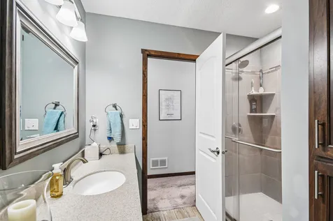 31473 Marvin Avenue Lindstrom MN 55045