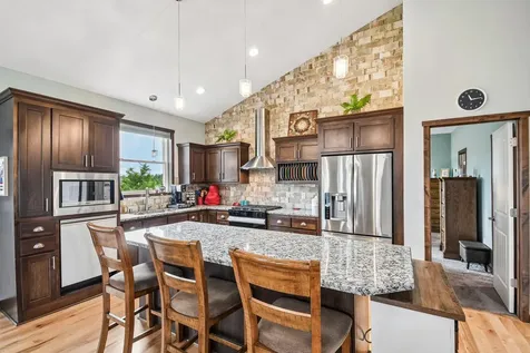 31473 Marvin Avenue Lindstrom MN 55045