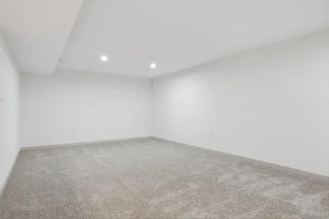 3606 Woodbine Lane N Brooklyn Center MN 55429