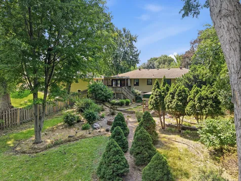 3606 Woodbine Lane N Brooklyn Center MN 55429