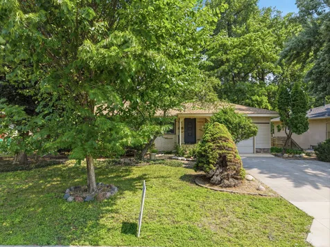 3606 Woodbine Lane N Brooklyn Center MN 55429