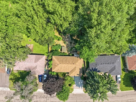 3606 Woodbine Lane N Brooklyn Center MN 55429