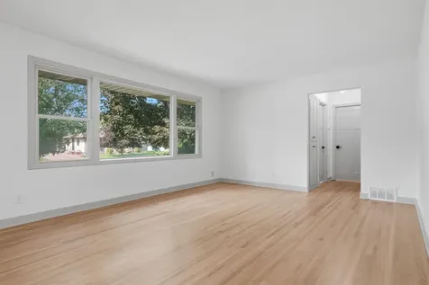 3606 Woodbine Lane N Brooklyn Center MN 55429