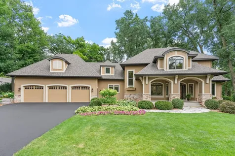 710 Shadyview Lane N Plymouth MN 55447
