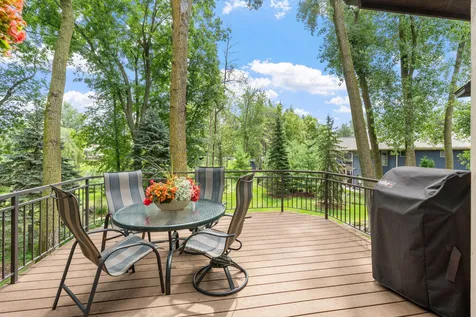 710 Shadyview Lane N Plymouth MN 55447