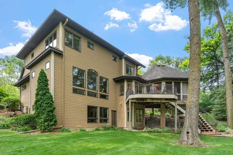 710 Shadyview Lane N Plymouth MN 55447