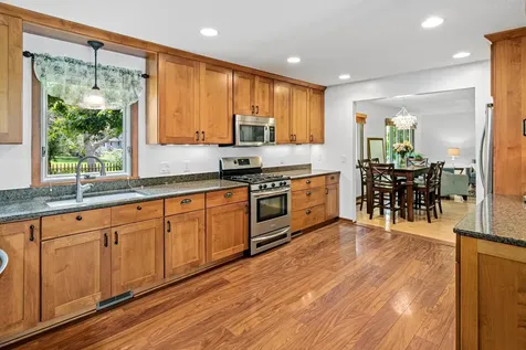 2436 Standridge Avenue Maplewood MN 55109