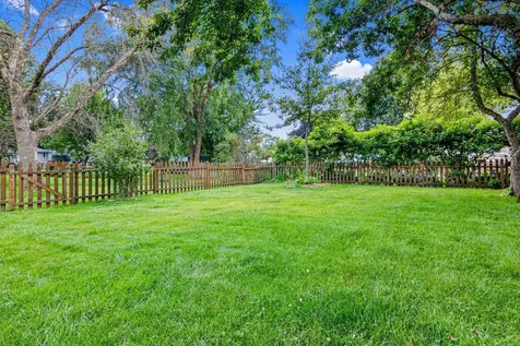 2436 Standridge Avenue Maplewood MN 55109
