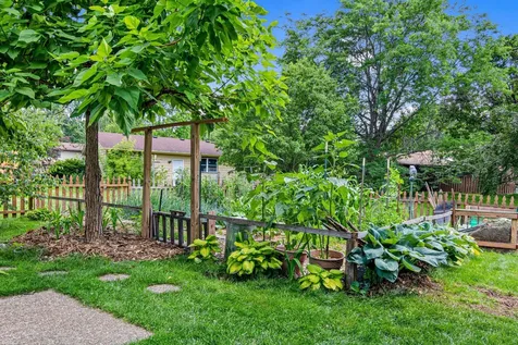 2436 Standridge Avenue Maplewood MN 55109