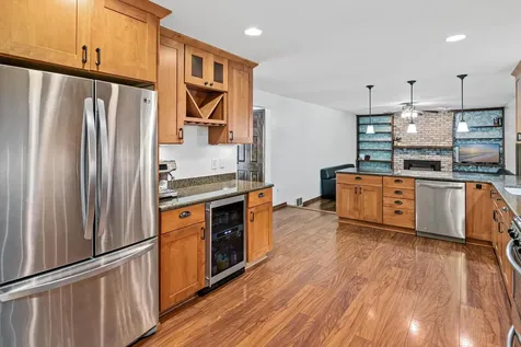 2436 Standridge Avenue Maplewood MN 55109