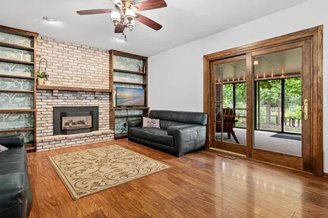 2436 Standridge Avenue Maplewood MN 55109