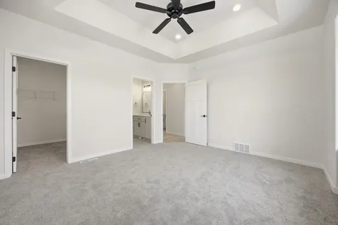 7494 Eagle Pointe Drive S Fargo ND 58104