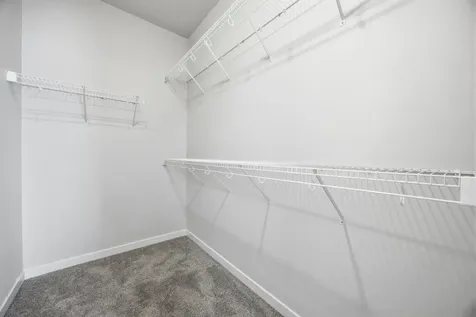 7494 Eagle Pointe Drive S Fargo ND 58104
