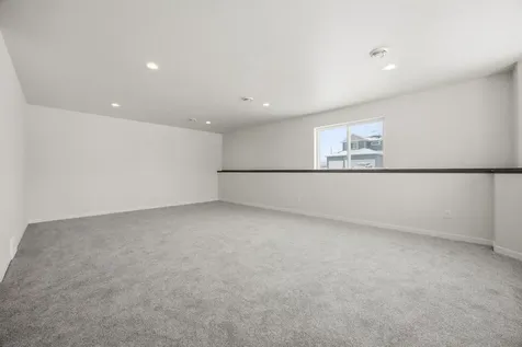 7494 Eagle Pointe Drive S Fargo ND 58104