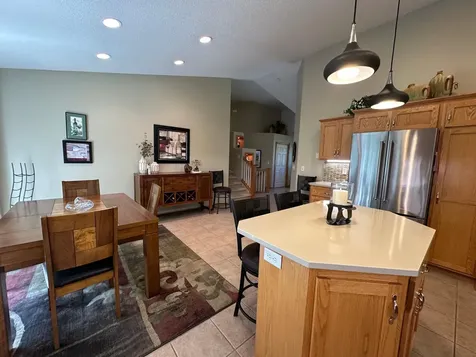 607 13th Avenue N Moorhead MN 56560