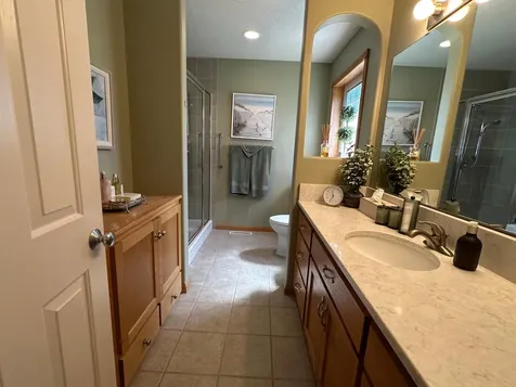 607 13th Avenue N Moorhead MN 56560