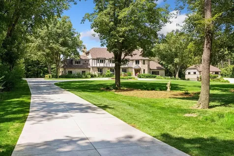 1166 Nightingale Boulevard Stillwater MN 55082
