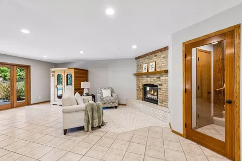 1166 Nightingale Boulevard Stillwater MN 55082