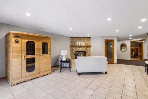 1166 Nightingale Boulevard Stillwater MN 55082