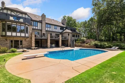 1166 Nightingale Boulevard Stillwater MN 55082