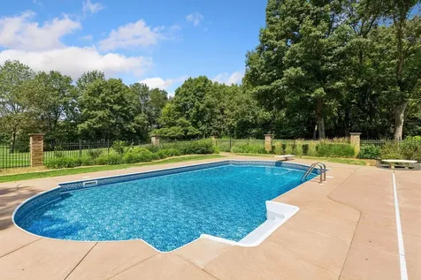 1166 Nightingale Boulevard Stillwater MN 55082