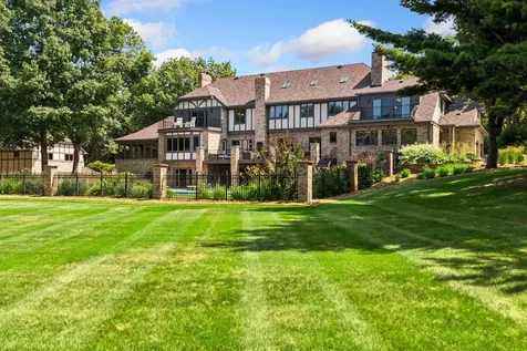 1166 Nightingale Boulevard Stillwater MN 55082